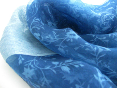 シルク藍染めスカーフ