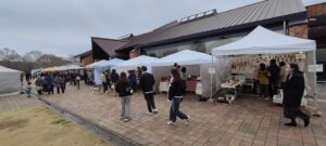 にゃんぱらin笠間工芸の丘